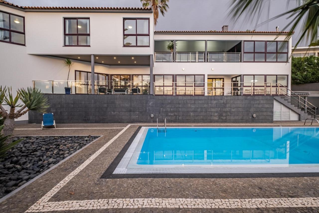 Ample Villa With Pool And Gorgeous Ocean View Funchal  Exterior foto